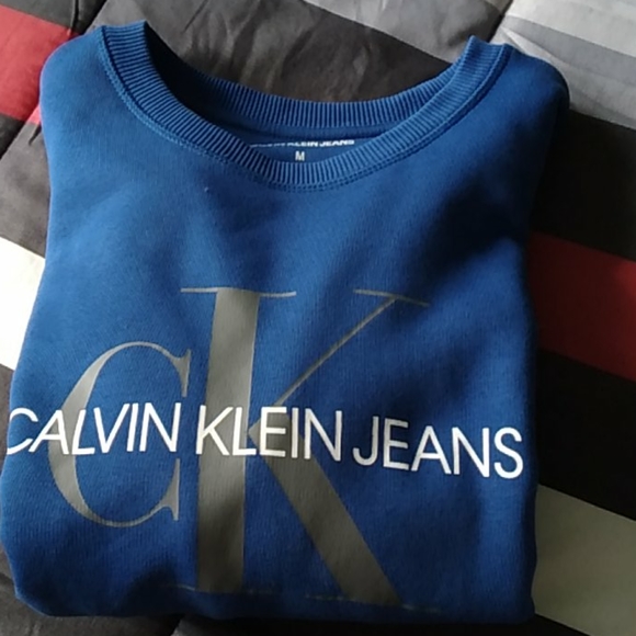 Sweater - Picture 1 of 1